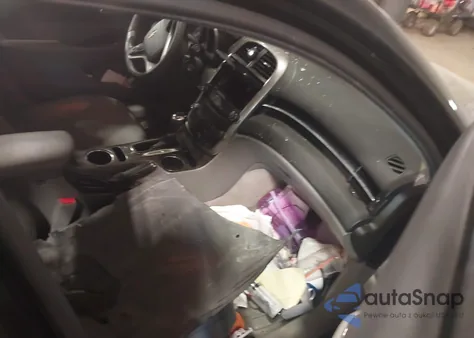 2014 Chevrolet Malibu 1Lt из США, поврежденный, VIN 1G11C5SL5EF258382